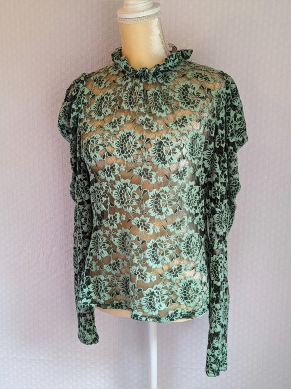 Anthropologie Dolan Lace Blouse XS Green Sheer Floral Ruffle Neck Romantic Top - Picture 3 of 13